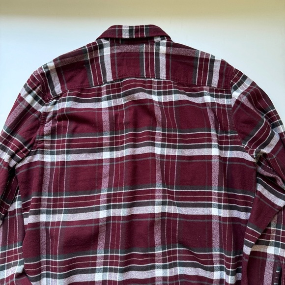 American Eagle Flannel Shirt Super Soft Red White Plaid Button Down Collar Sz XL - Picture 12 of 13